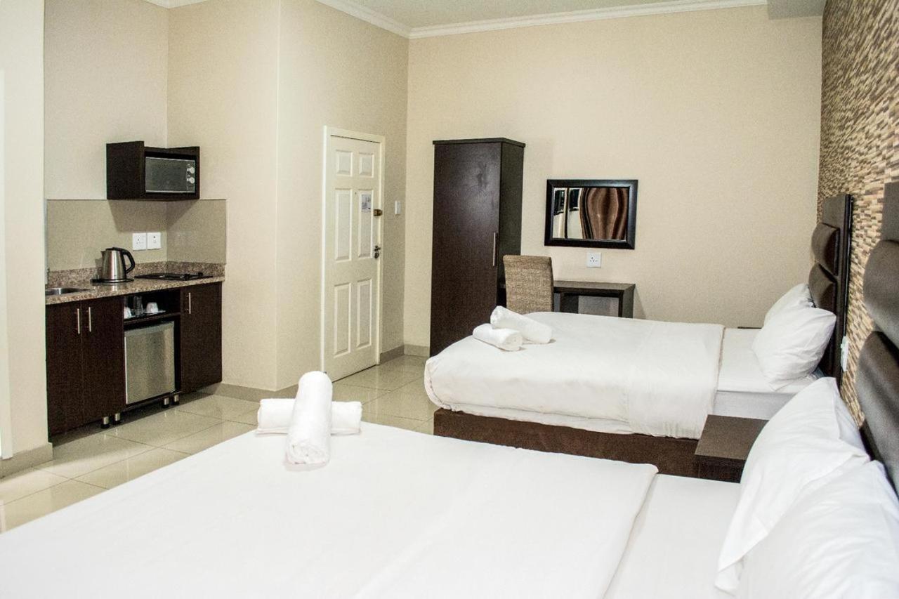Bayside Hotel & Self Catering 110 West Street ダーバン エクステリア 写真